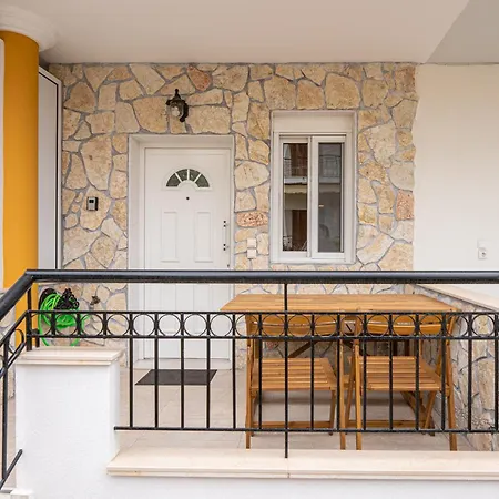 Beautiful House Retreat Νέα Ποτίδαια